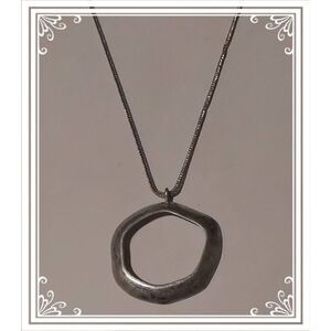 Pretty Chico's Silver Tone Basic Pendant Necklace~Fashion Forward Piece~